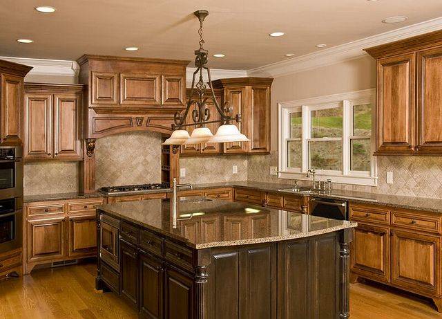 Traditional kitchens 