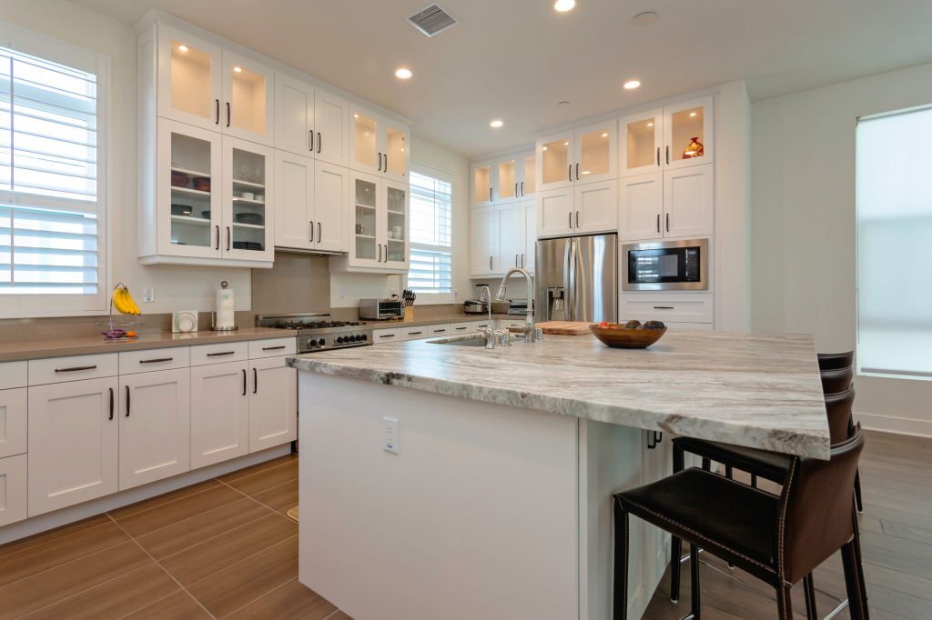 How to Keep Your White Shaker Kitchen Cabinets Sparkling Clean?